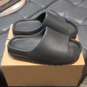 Adidas Onyx Yeezy Slides